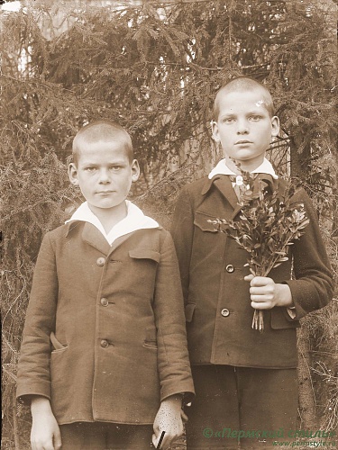 Жители Краснокамского р-на, 1930-е годы, фот.Георгий Зеленин