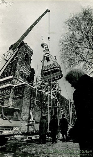 06.	Пермь, Успенская старокладбищенская церковь. Восстановление