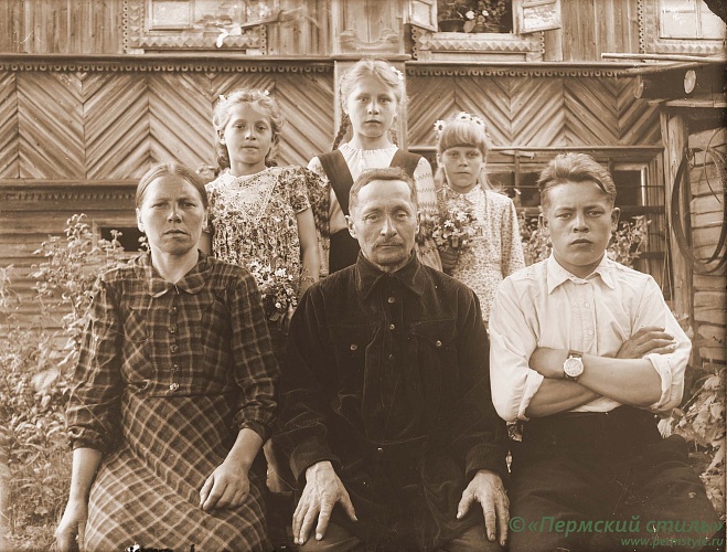 Жители Краснокамского р-на, 1930-е годы, фот.Георгий Зеленин