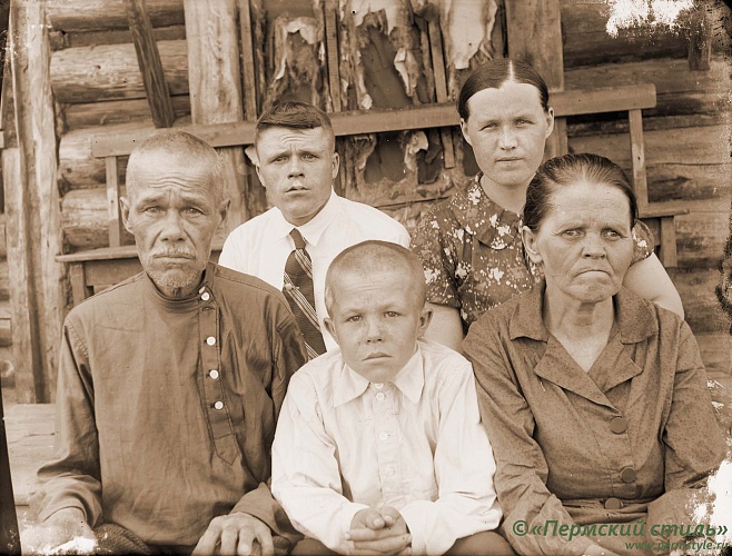 Жители Краснокамского р-на, 1930-е годы, фот.Георгий Зеленин