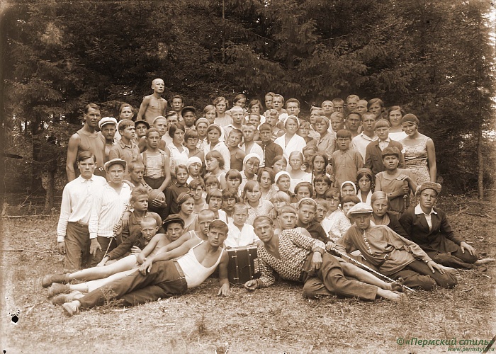 Жители Краснокамского р-на, 1930-е годы, фот.Георгий Зеленин