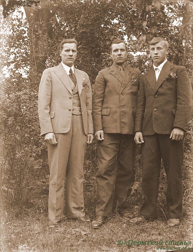Жители Краснокамского р-на, 1930-е годы, фот.Георгий Зеленин