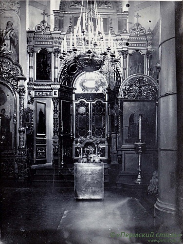 Свято-Троицкий собор_043. Правый придел. Фото до 1935 года