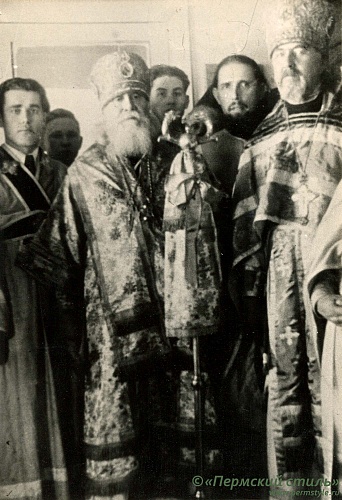 Иоанн (Лавриненко)_14. С духовенством