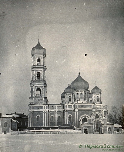 Свято-Троицкий собор_020. Вид с юга зимой. Начало 1930-х гг.