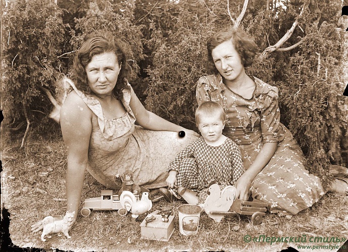 Жители Краснокамского р-на, 1930-е годы, фот.Георгий Зеленин