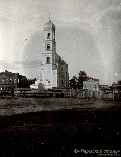 Свято-Троицкий собор_019. Вид с запада . Около 1931 года