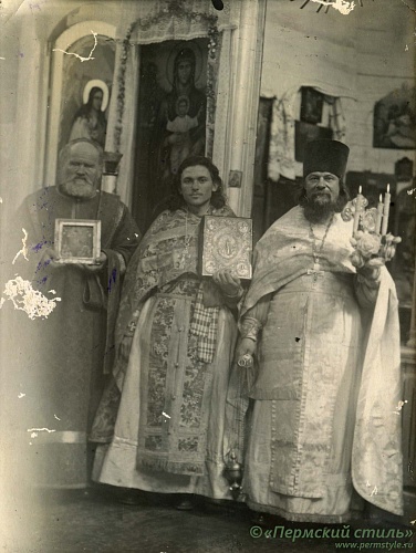 ВНП_0371. Иоанн Покровский, священник. С причтом Покровского собора с.Синявка
