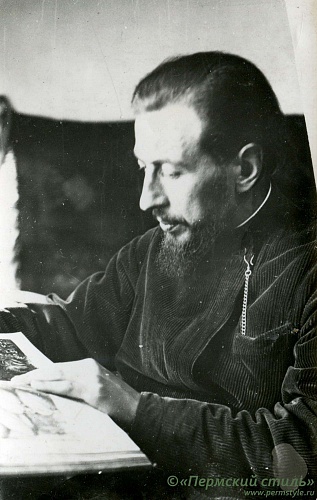 о.Михаил (Лукканен)_50, протоиерей. За книгой