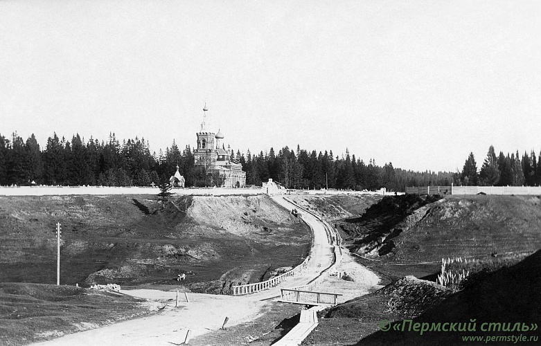 01.	Пермь, Успенская старокладбищенская церковь. До 1917 года