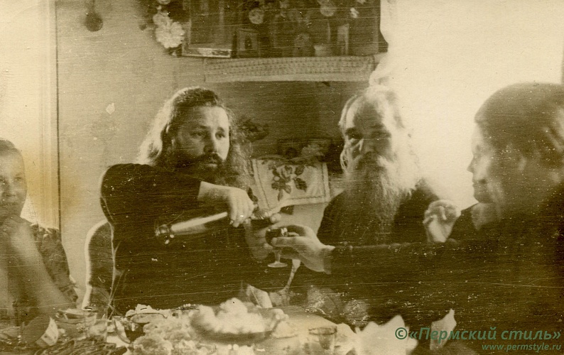 Лычников Владимир_73. За праздничным столом