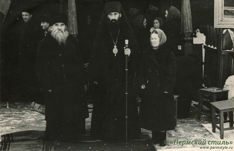 Епископ Павел (Голышев)_045. С семьей Лычниковых