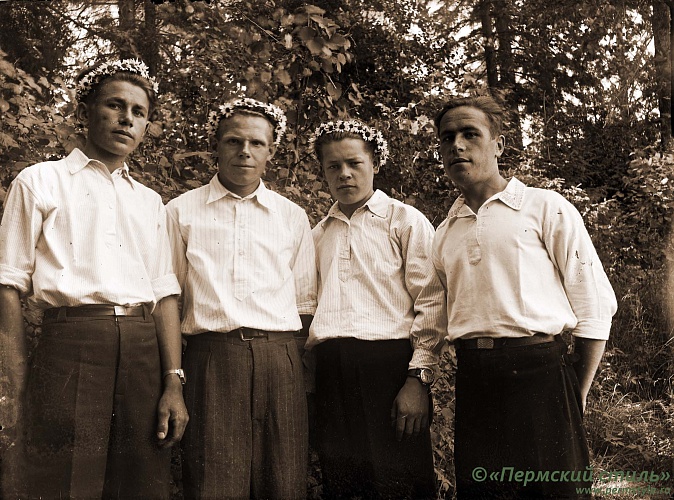 Жители Краснокамского р-на, 1930-е годы, фот.Георгий Зеленин