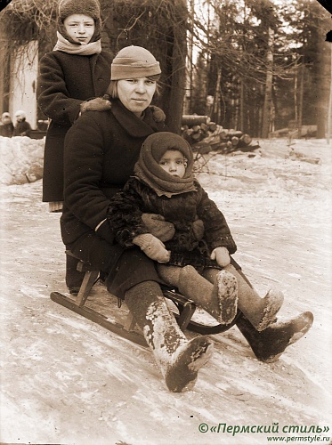 Жители Краснокамского р-на, 1930-е годы, фот.Георгий Зеленин