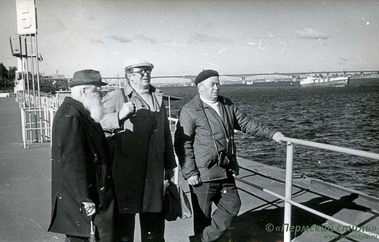 Виктор (Плешков)_025, тайный монах. 1976 год. Последняя поездка в Оханск. С братьями – Сергеем и Вячеславом