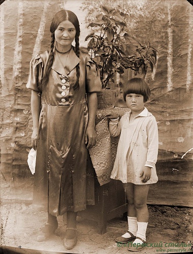 Жители Краснокамского р-на, 1930-е годы, фот.Георгий Зеленин