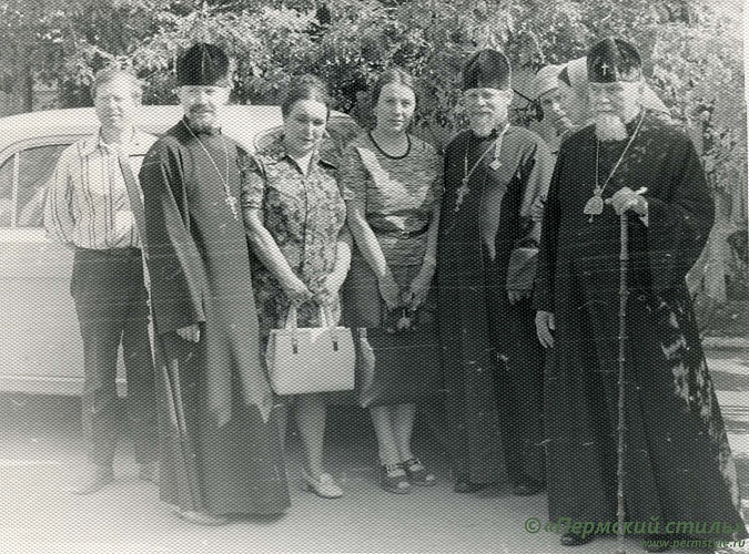 Николай (Бычковский), архиепископ_13. С о.Иоанном Сексяевым (будущий архимандрит Стефан) и о.Германом Бириловым