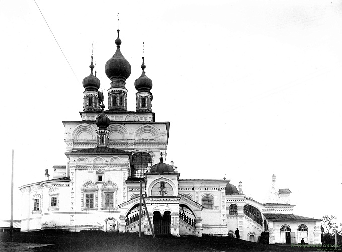 Соликамск_106. Свято-Троицкий собор (летний), вид с северной стороны. Начало ХХ века