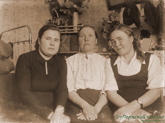 Жители Краснокамского р-на, 1930-е годы, фот.Георгий Зеленин